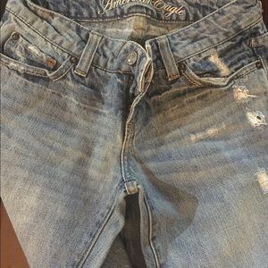 American eagle distressed jeans